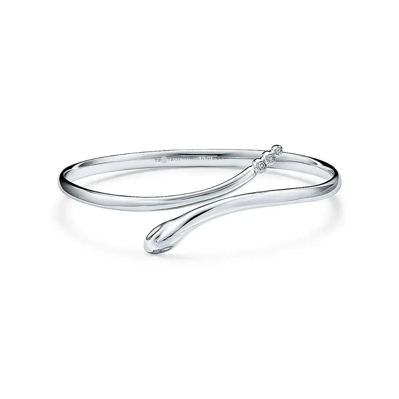 Snake Bangle in White Gold with Diamonds
