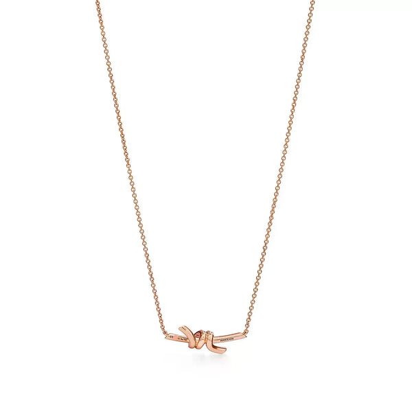 Knot Small Pendant in Rose Gold with Diamonds