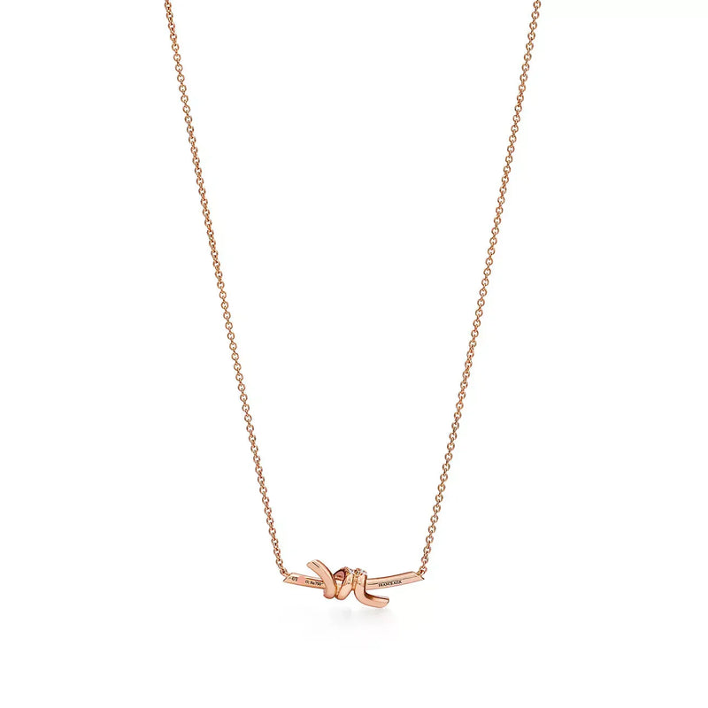 Knot Small Pendant in Rose Gold with Diamonds