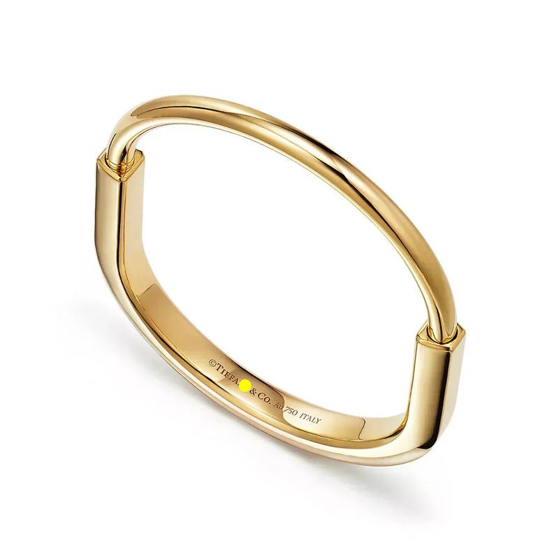 Lock Bangle in Yellow Gold