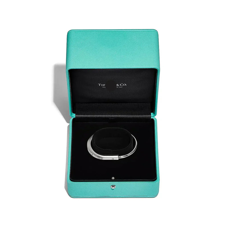 Lock Bangle in White Gold with Diamonds