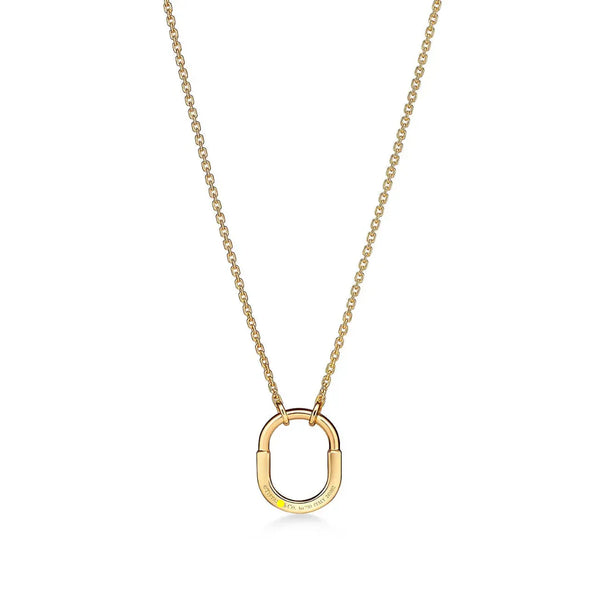 Lock Small Pendant in Yellow Gold with Diamonds