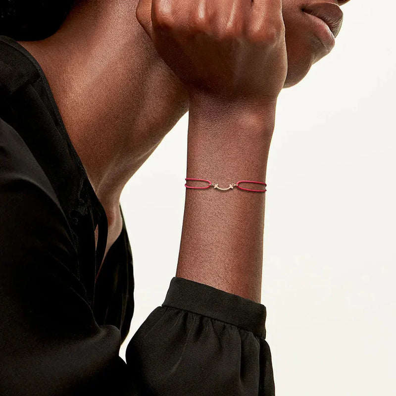 T Smile Bracelet with Red Cord in 18k Rose Gold